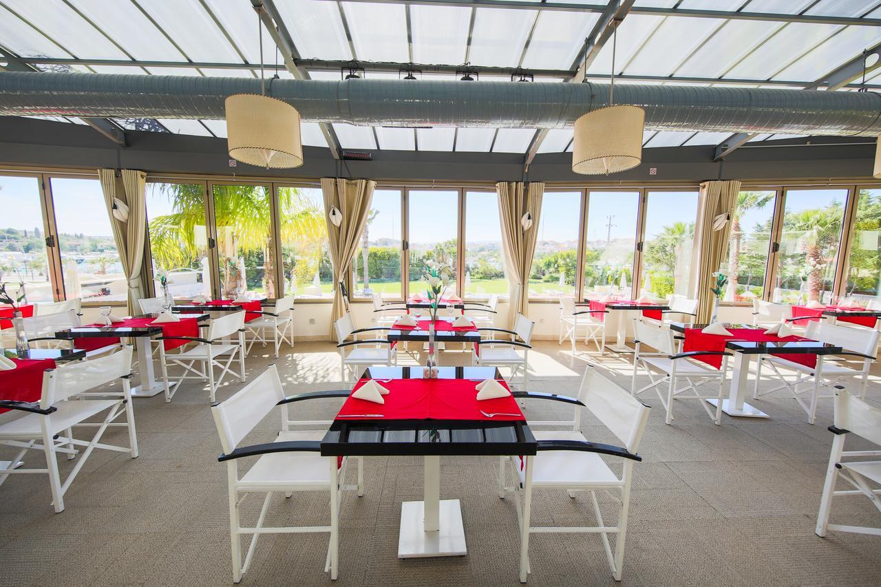 Sisus Hotel Cesme Exterior foto