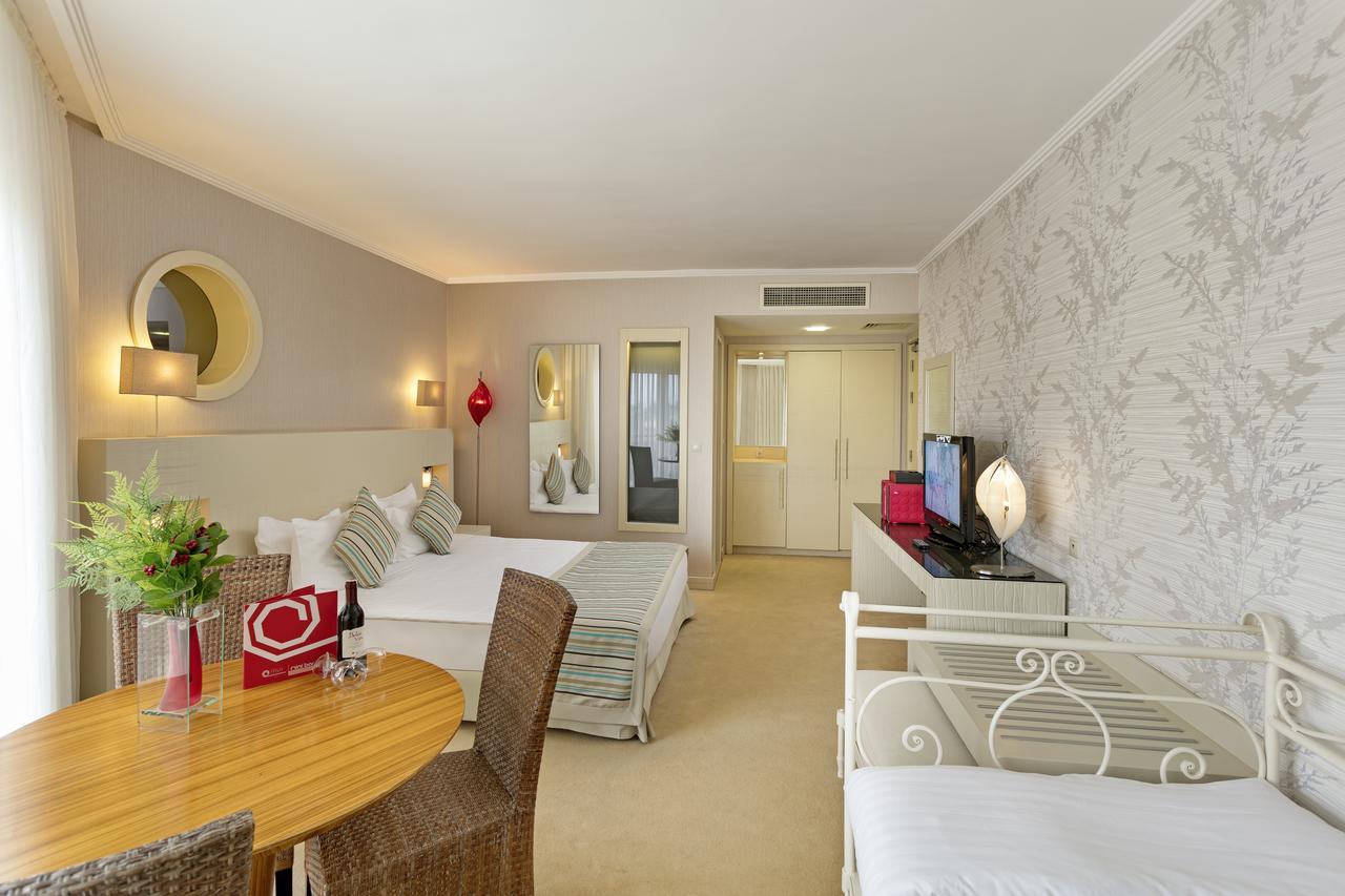 Sisus Hotel Cesme Exterior foto