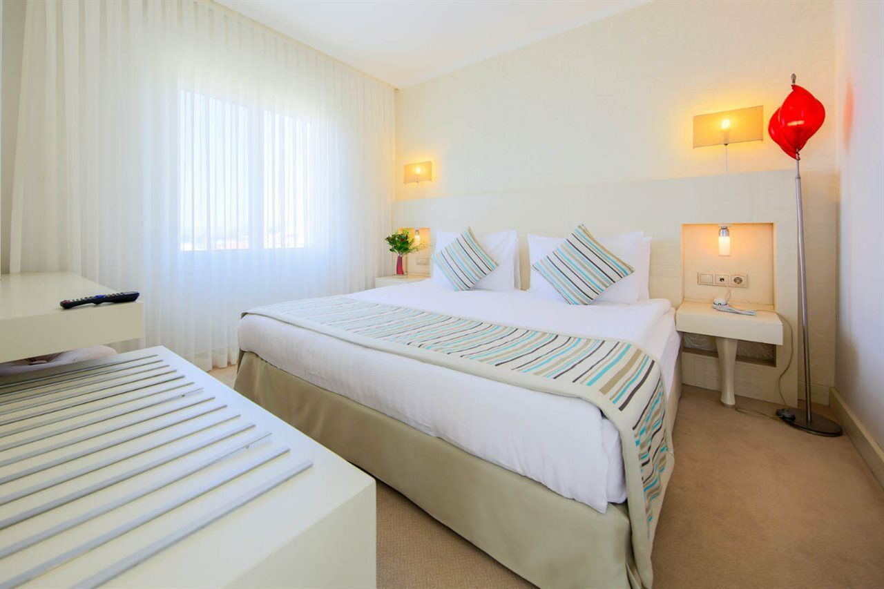 Sisus Hotel Cesme Exterior foto