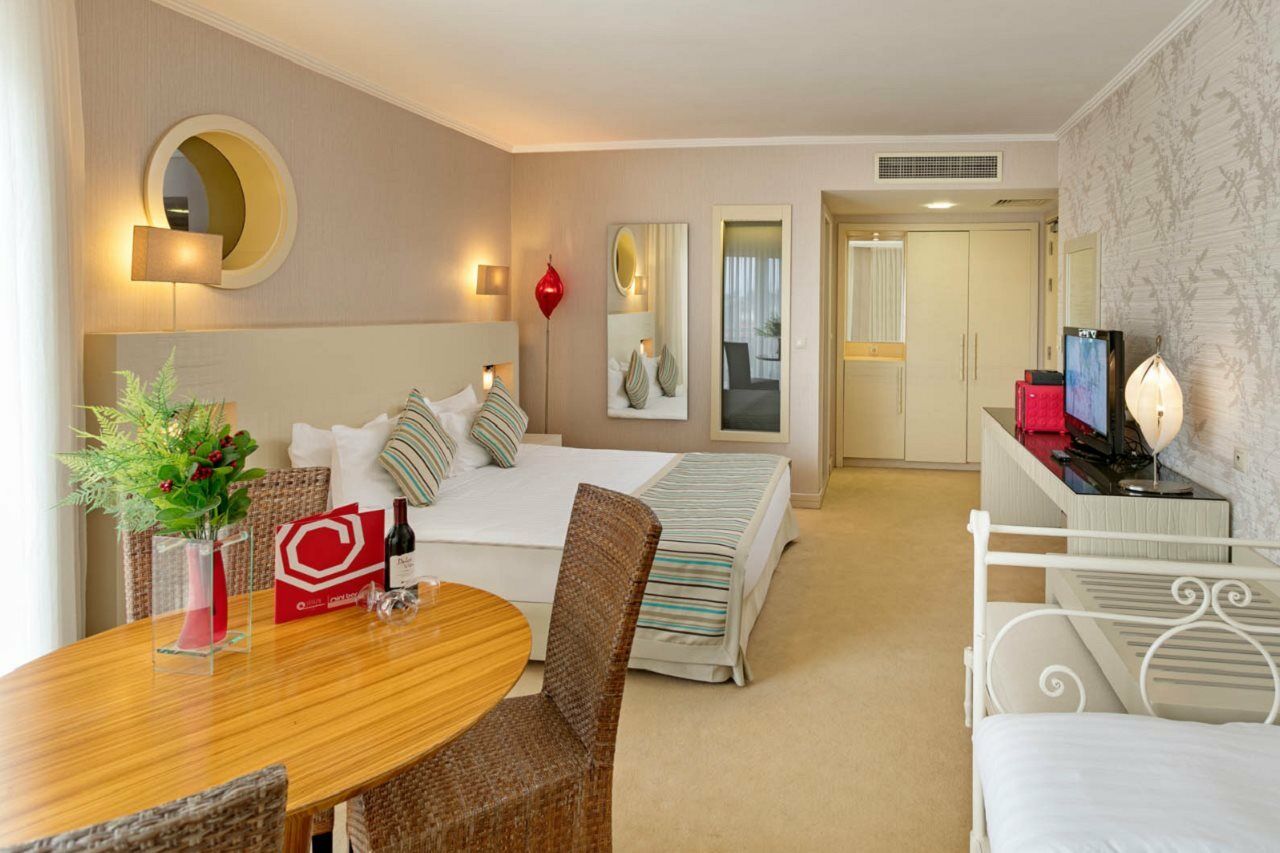 Sisus Hotel Cesme Exterior foto